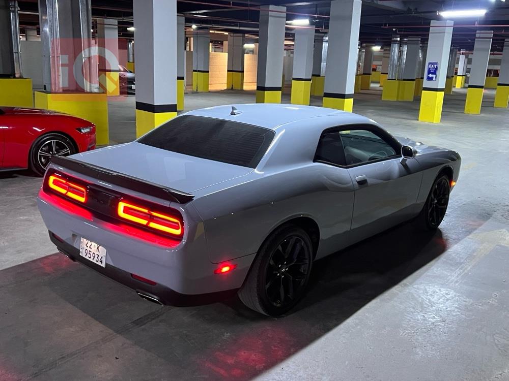 Dodge Challenger